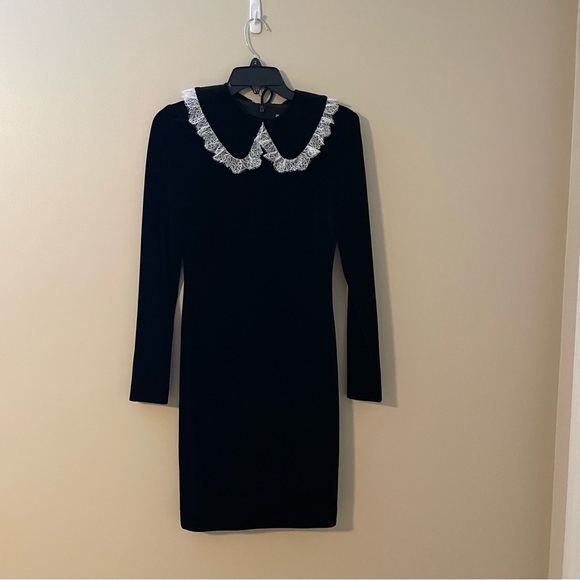 ANTONIO MELANI Dresses & Skirts - Antonio Melani Esme Black Velvet Dress